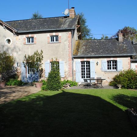 Au Calme Dans La Campagne Du Haut Anjou Pouance Exterior photo